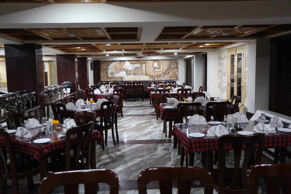 Asian Park Hotel Srinagar Restaurant