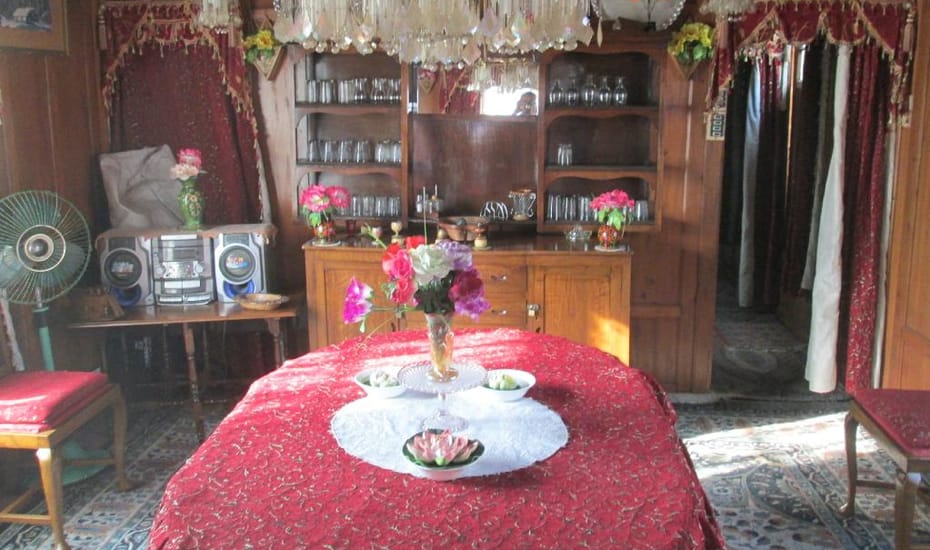 Fairy Land Houseboat Srinagar Restaurant