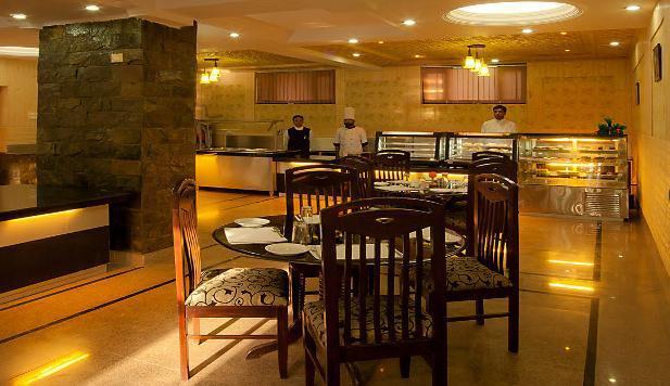 Four Season Resort Srinagar Restaurant