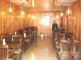 Zamrud Hotel Srinagar Restaurant