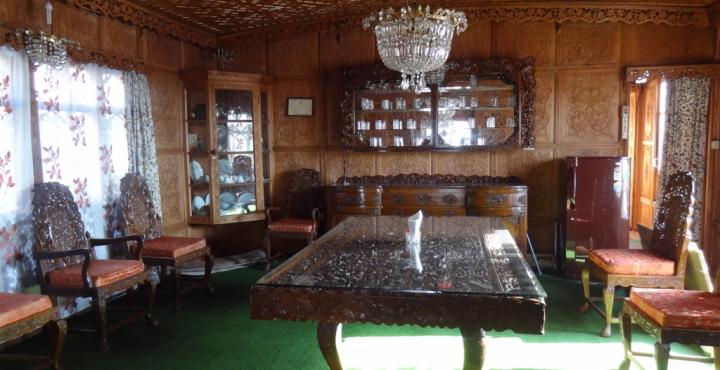 RIE Heritage Group Of Houseboat Srinagar Restaurant