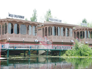 California Houseboats Srinagar