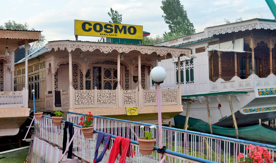 Cosmo Houseboat Srinagar