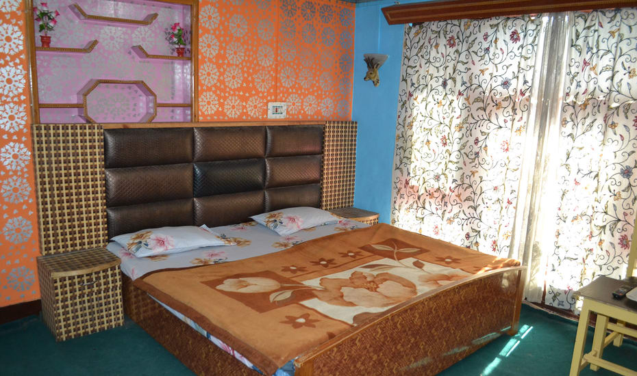 Fozia Guest House Srinagar