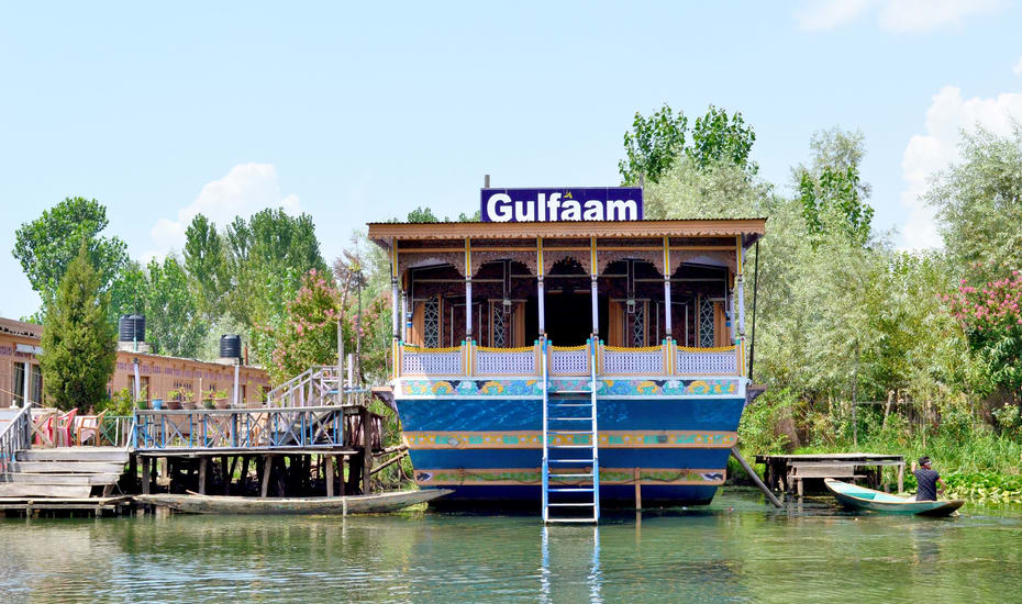 Gulfaam Houseboat Srinagar