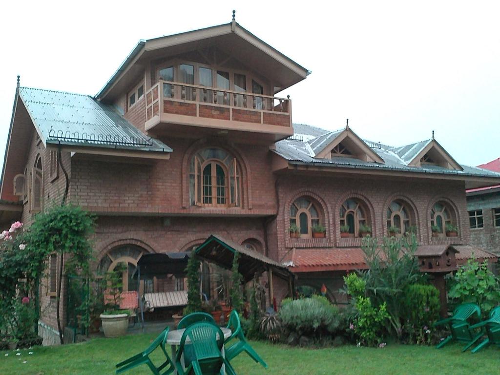 Honeydew Guest House Srinagar