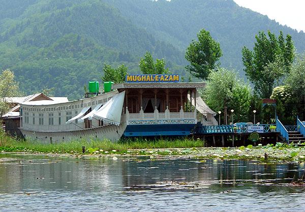 Mughal E Azam Houseboat Srinagar