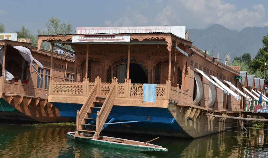 New Maharaja Palace Group Of Houseboat Srinagar