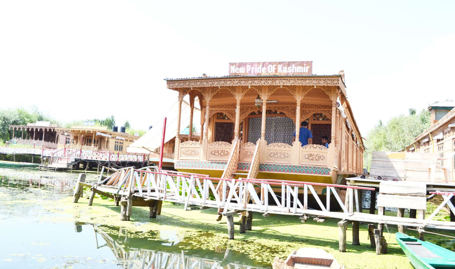 New Pride of Kashmir Houseboat Srinagar