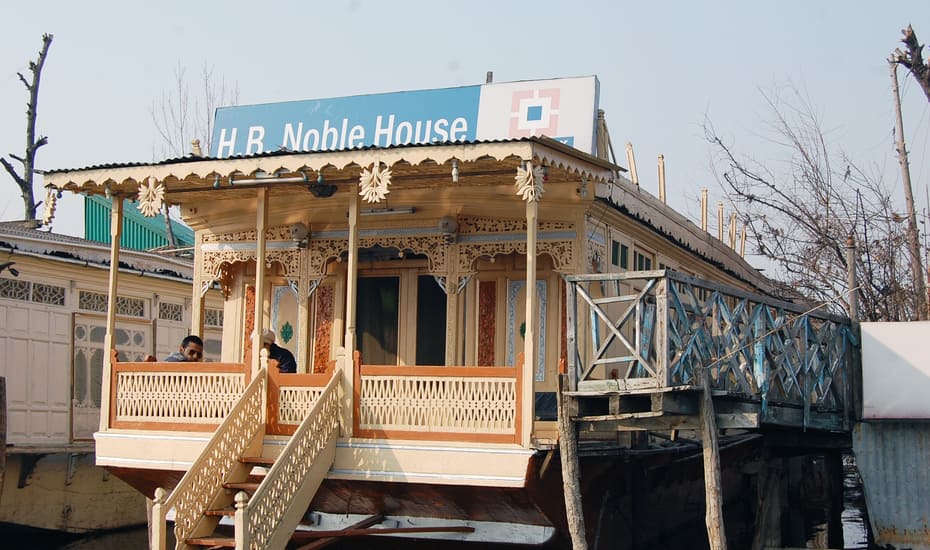 Noble House Houseboat Srinagar