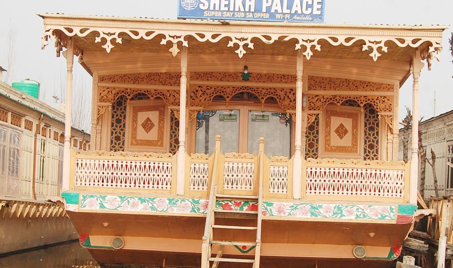 Sheikh Palace Houseboat Srinagar