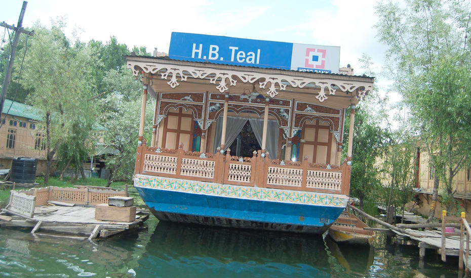 Teal Houseboat Srinagar