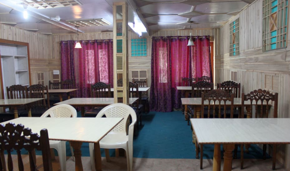 Rimshah Guest House Srinagar Restaurant