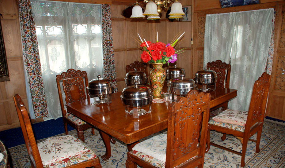 Kohimaran Group Of Houseboat Srinagar Restaurant