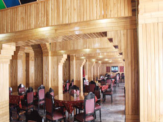 Pamposh Hotel Srinagar Restaurant