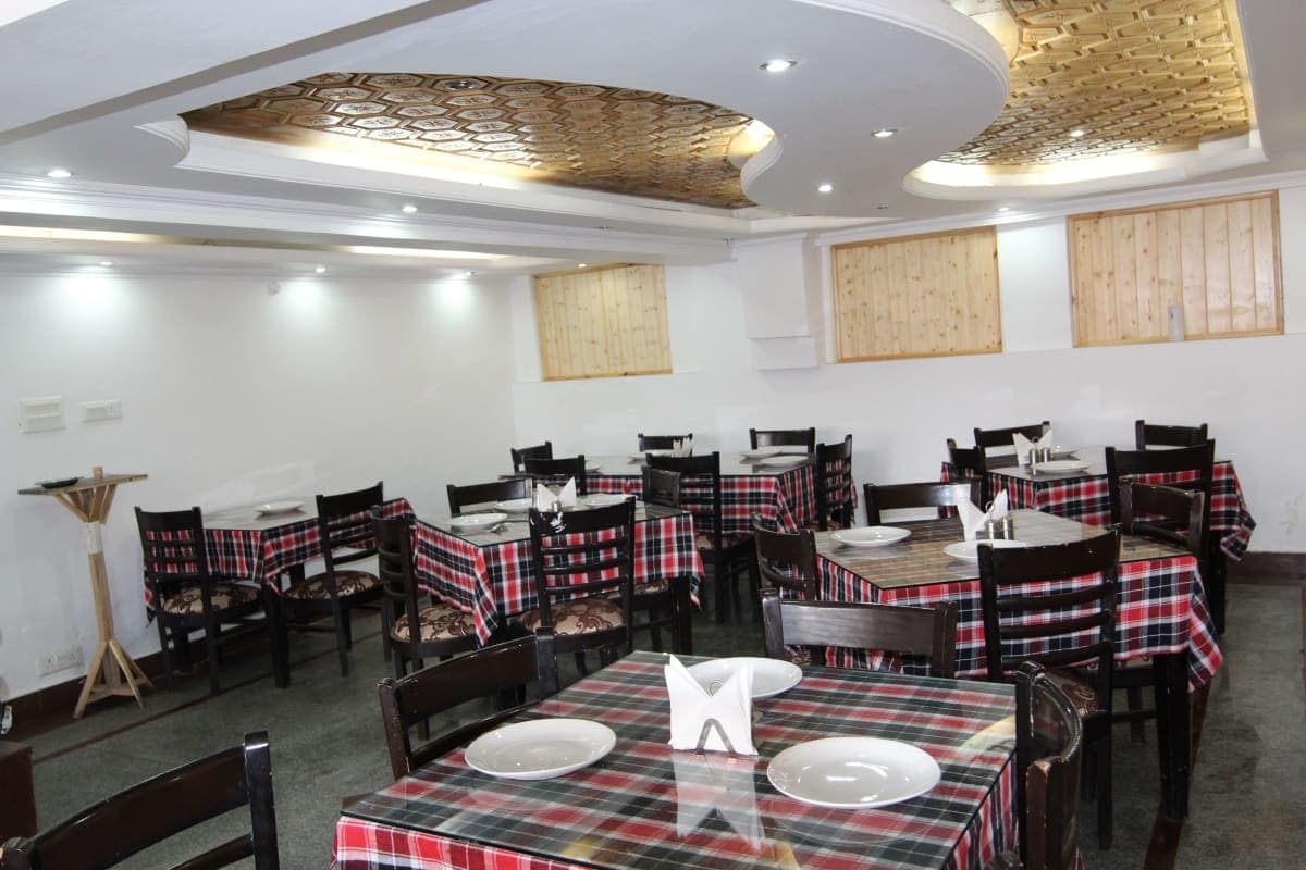Grand Jigar Hotel Srinagar Restaurant