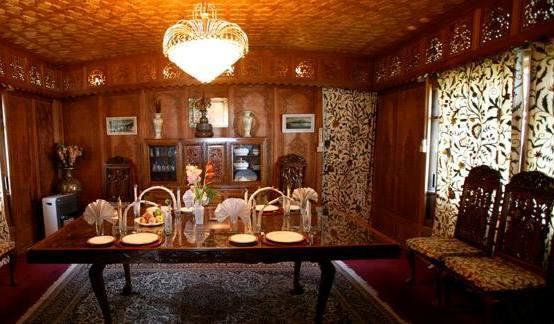 Texas Houseboat Srinagar Restaurant