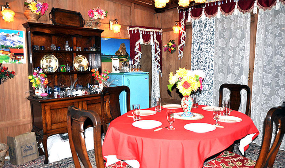 Morning Glory Houseboat Srinagar Restaurant