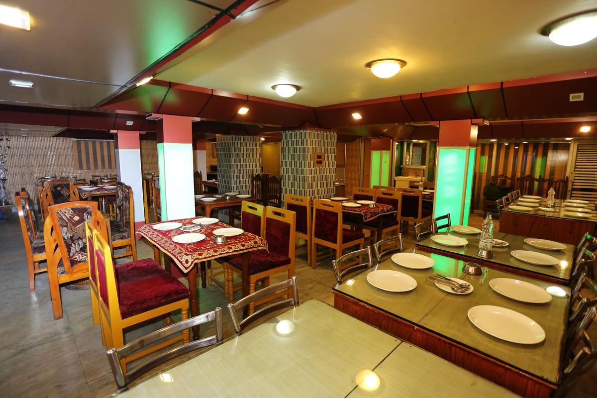 Al Zahoor Inn Hotel Srinagar Restaurant