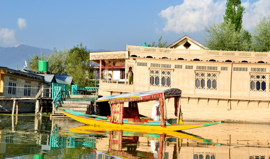Astraea Houseboat Srinagar