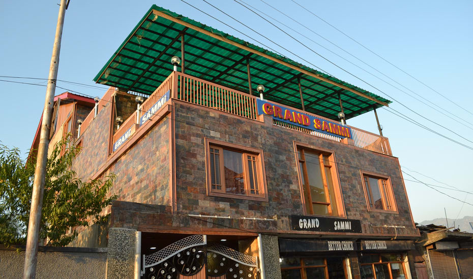Grand Sammi Hotel Srinagar