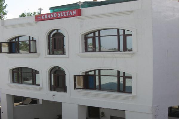 Grand Sultan Hotel Srinagar