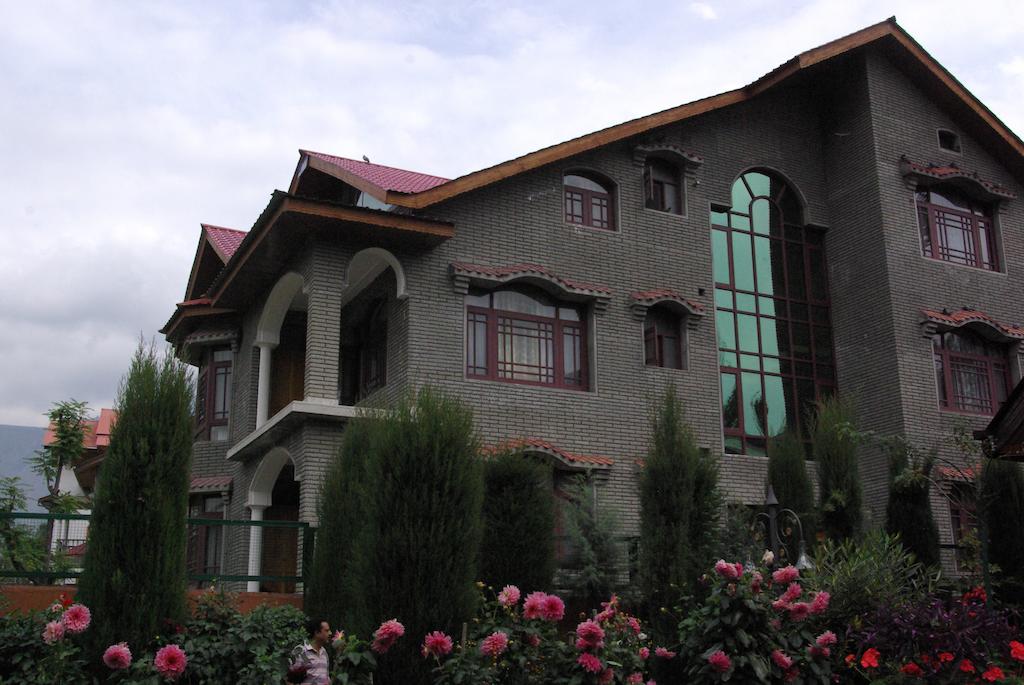 Harwan Resort Srinagar