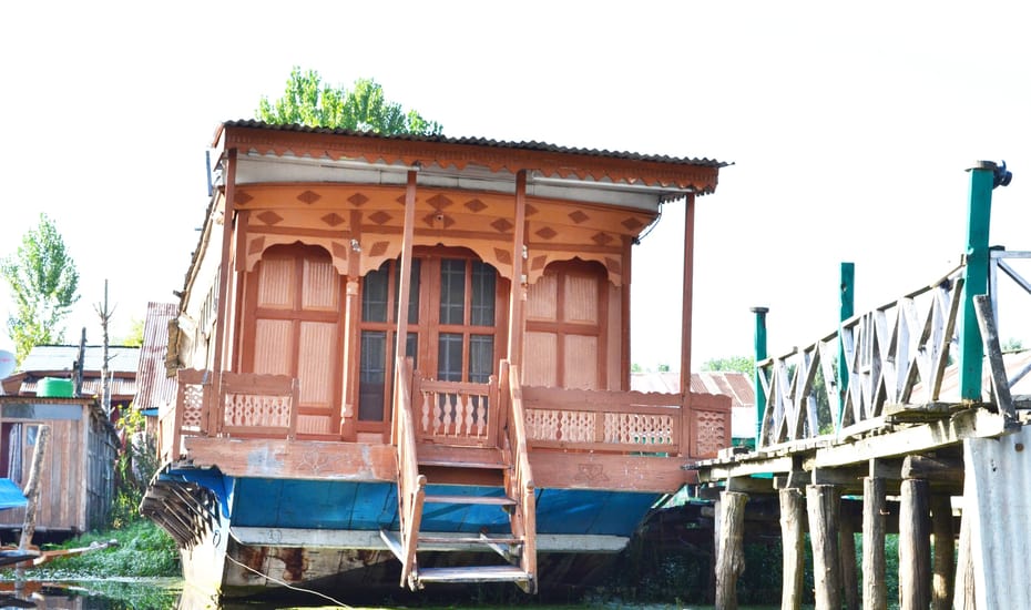 New Sultan Houseboat Srinagar
