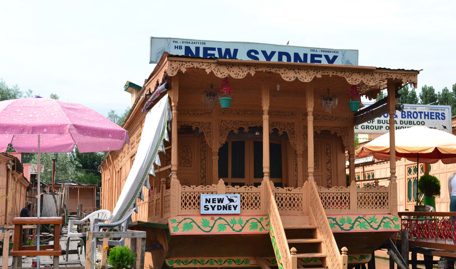 New Sydney Houseboat Srinagar