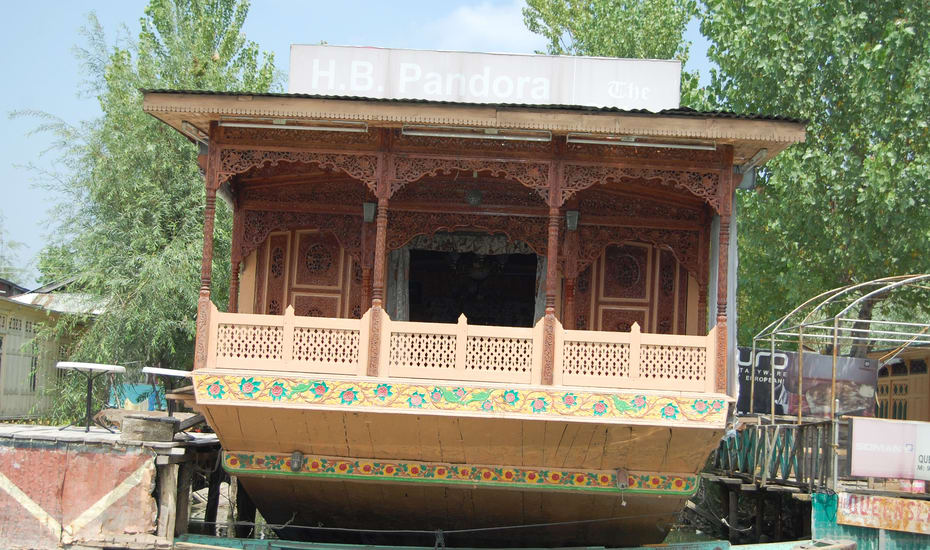 Pandora Houseboat Srinagar