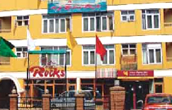 Rocks Hotel Srinagar