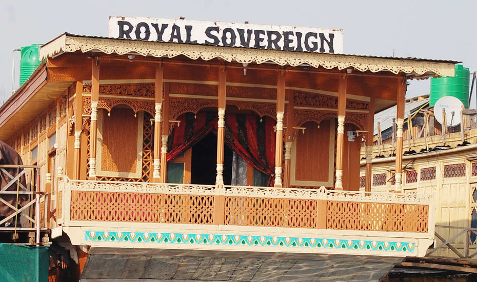 Royal Sovereign Houseboat Srinagar
