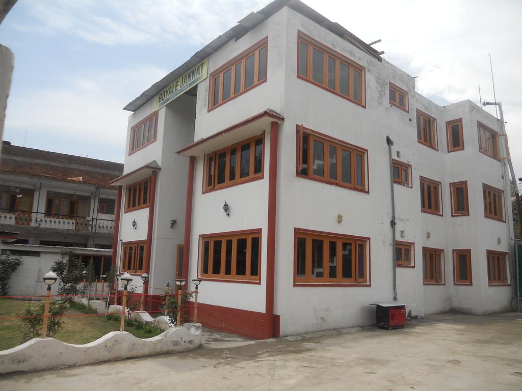 Royale Jannat Hotel Srinagar