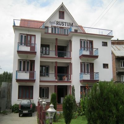 Rustum Hotel Srinagar