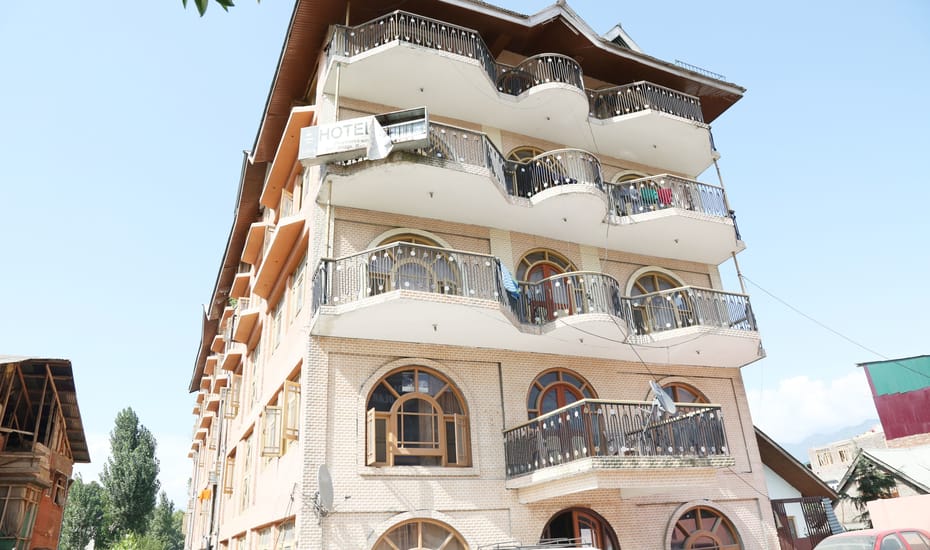 Saba Hotel Srinagar