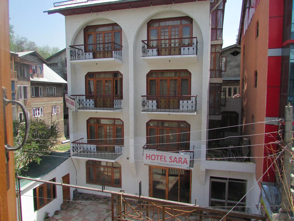 Sara Hotel Srinagar