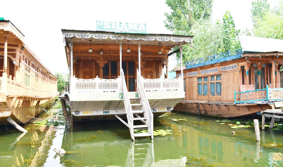 Shama Houseboat Srinagar