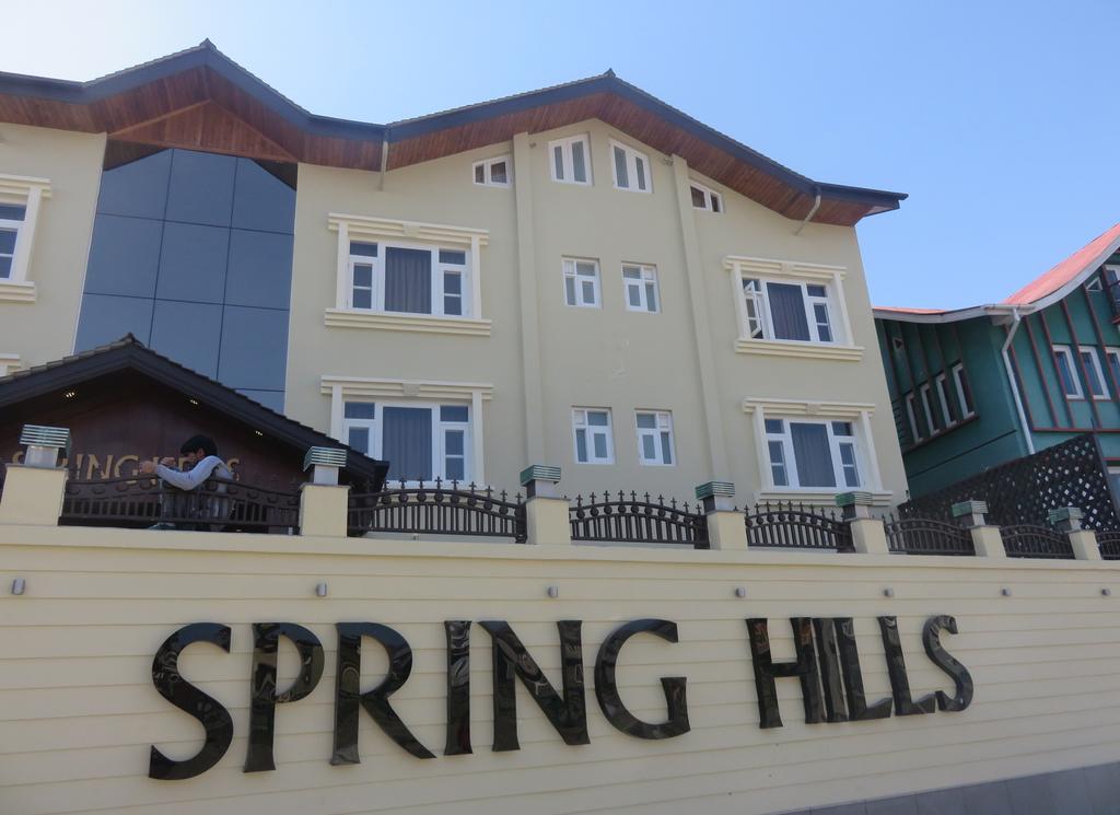 Spring Hills Hotel Srinagar