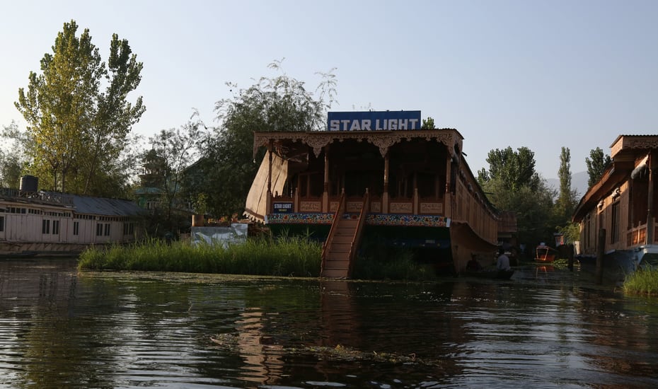 Star Light Houseboat Srinagar