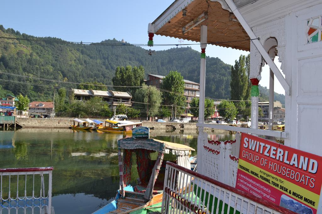 Switzerland Houseboat Srinagar
